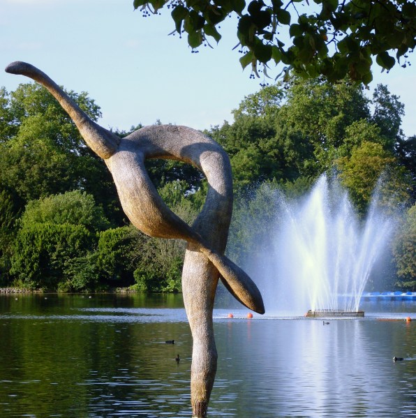 Victoria Park Statue