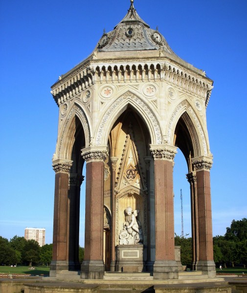 Victoria Park Monument