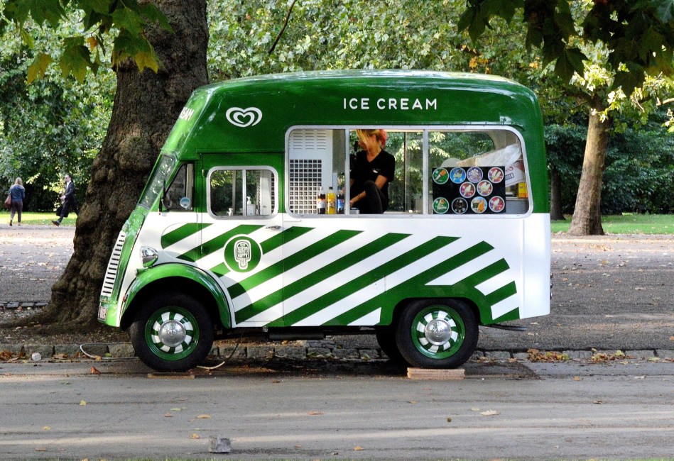 Ice Cream Van - Kensington Gardens