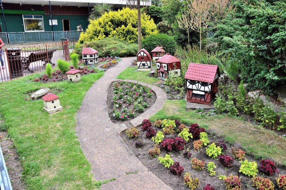 Model Village - Vauxhall Park