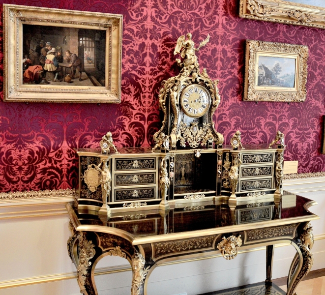 Wallace Collection Ornate Desk