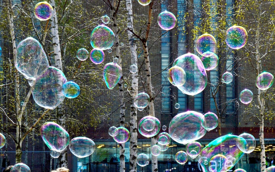 Bubbles on London's South Bank DSC_3110