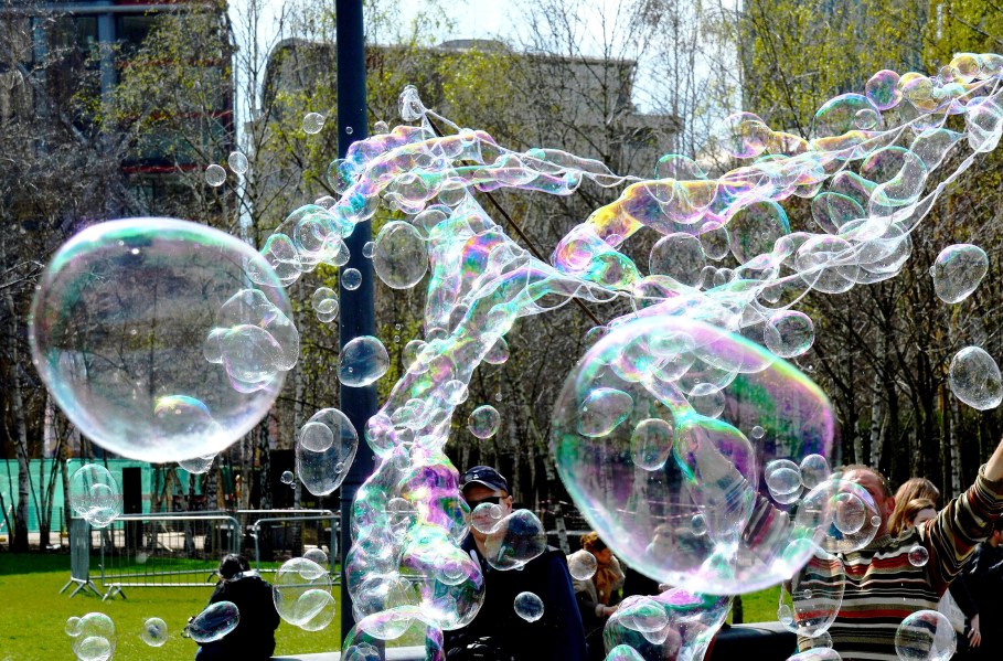 Bubbles on London's South Bank DSC_3125