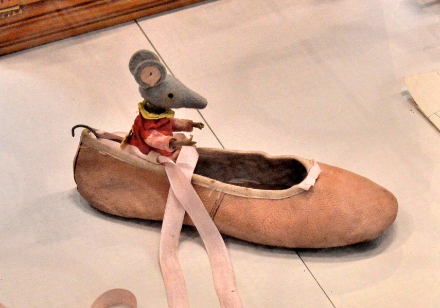 Victoria and Albert Museum of Childhood Bagpus Mouse