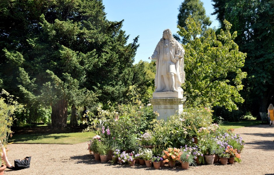 Chelsea Physic Garden Statue of Sir Hans Sloane