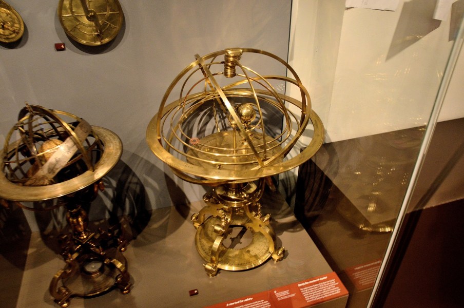 greenwich-royal-observatory-astrolabes-and-armillary-spheres