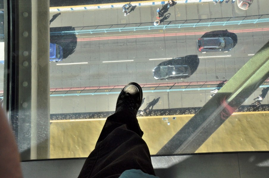 tower-bridge-glass-floor-1
